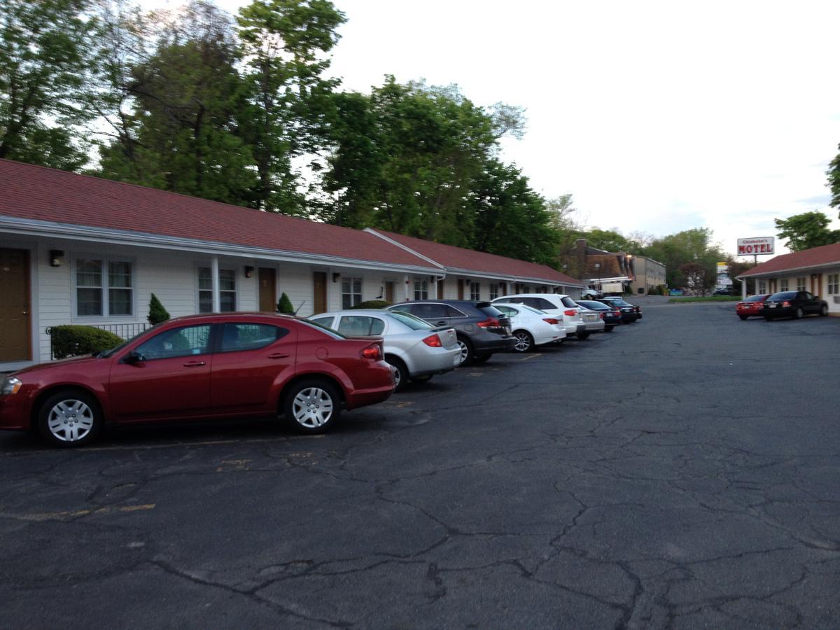 Chisholm'S Motor Inn Согъс Екстериор снимка