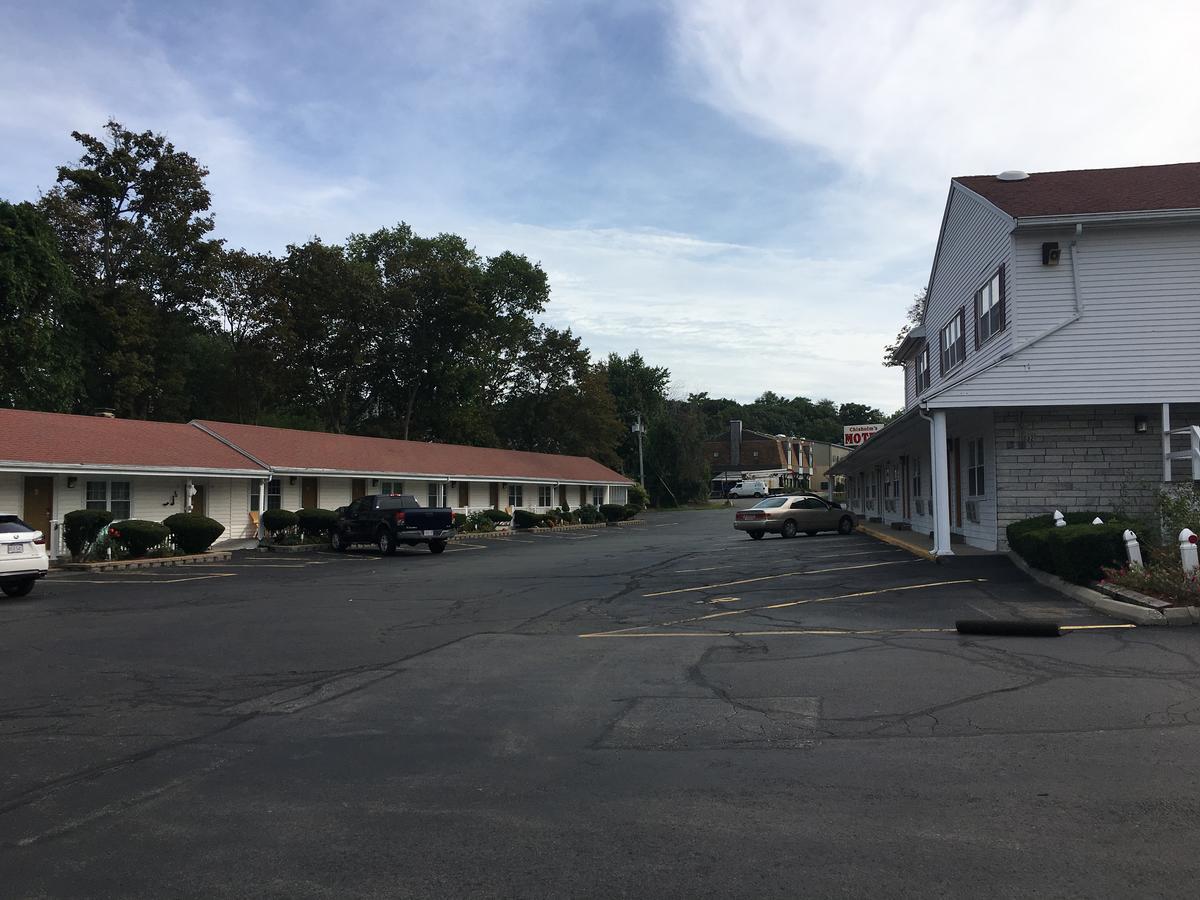 Chisholm'S Motor Inn Согъс Екстериор снимка